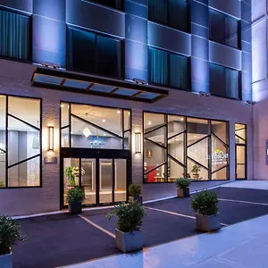 Microtel By Wyndham Long Island Hotel